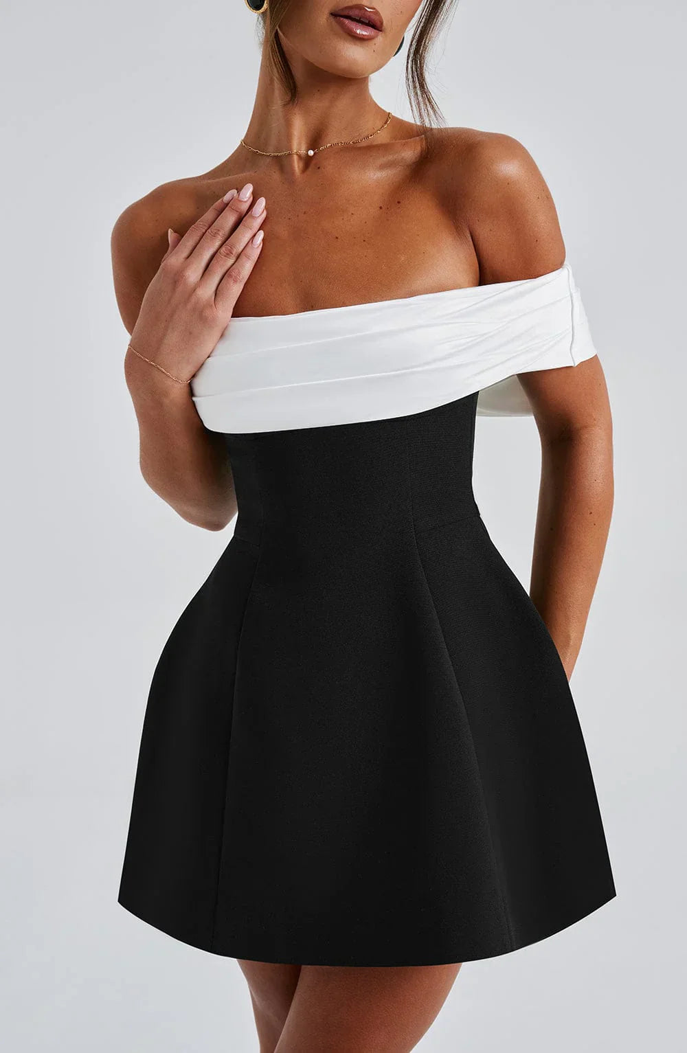 Black Cocktail Mini Dress-dresses > cocktail dress > mini dress-Laventaire-Laventaire