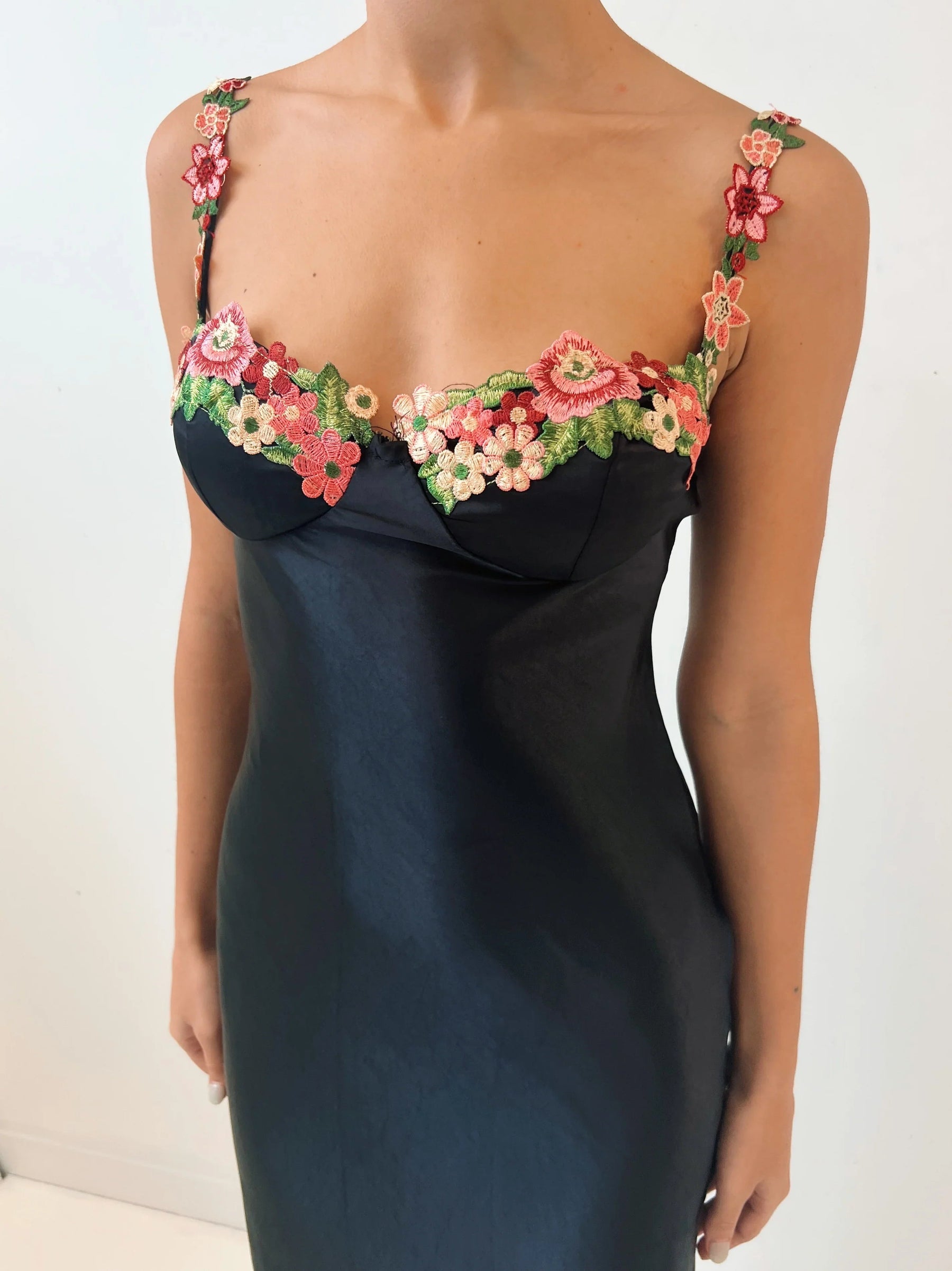 Black Floral Maxi Dress-dresses > maxi dress-Laventaire-Laventaire