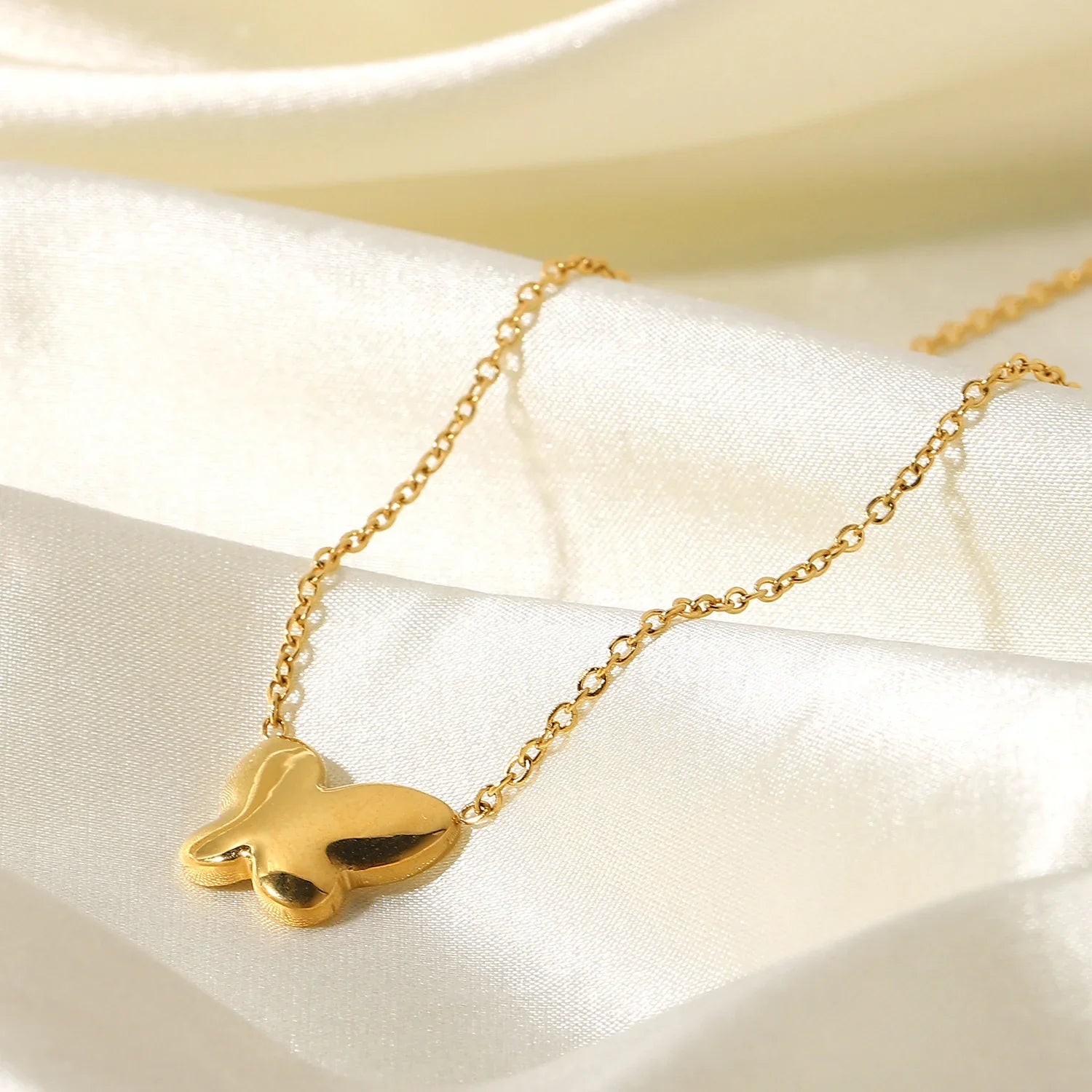 Butterfly Pendant Necklace-jewelry > necklaces > pendant necklaces-Laventaire-Laventaire