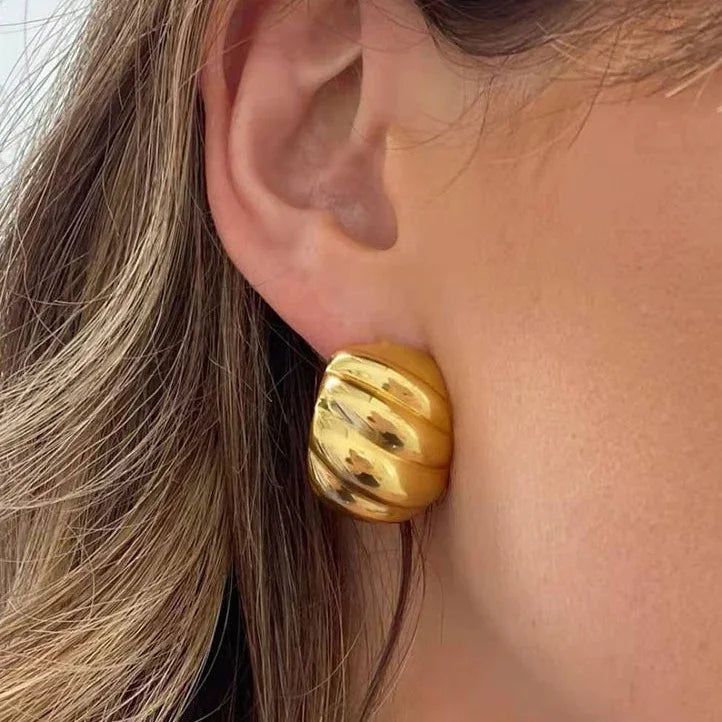 Casual Chunky Huggie Earrings-accessories > earrings > huggie earrings-Laventaire-Laventaire