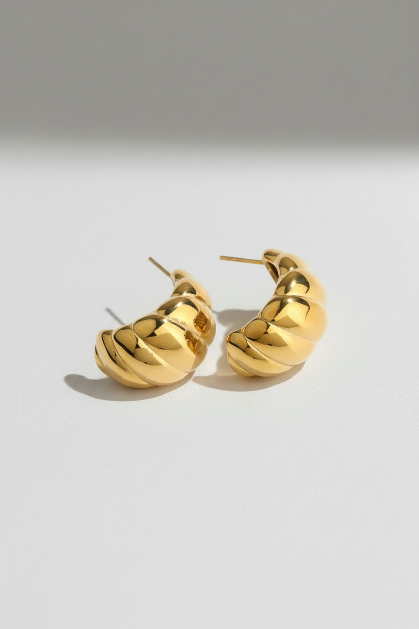 Casual Chunky Huggie Earrings-accessories > earrings > huggie earrings-Laventaire-Laventaire