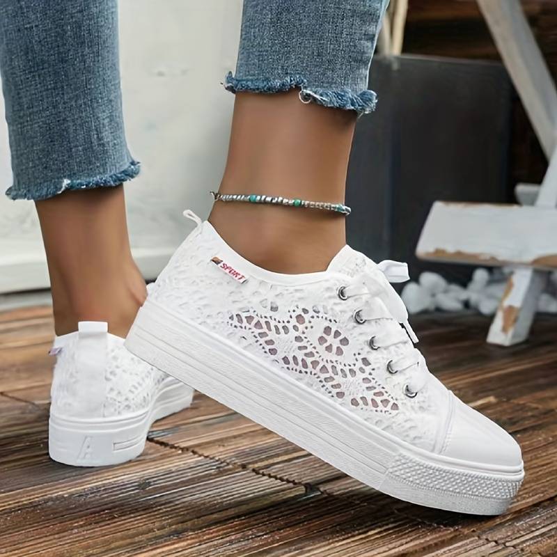 Casual Lace Sneakers-footwear > sneakers-Laventaire-Laventaire