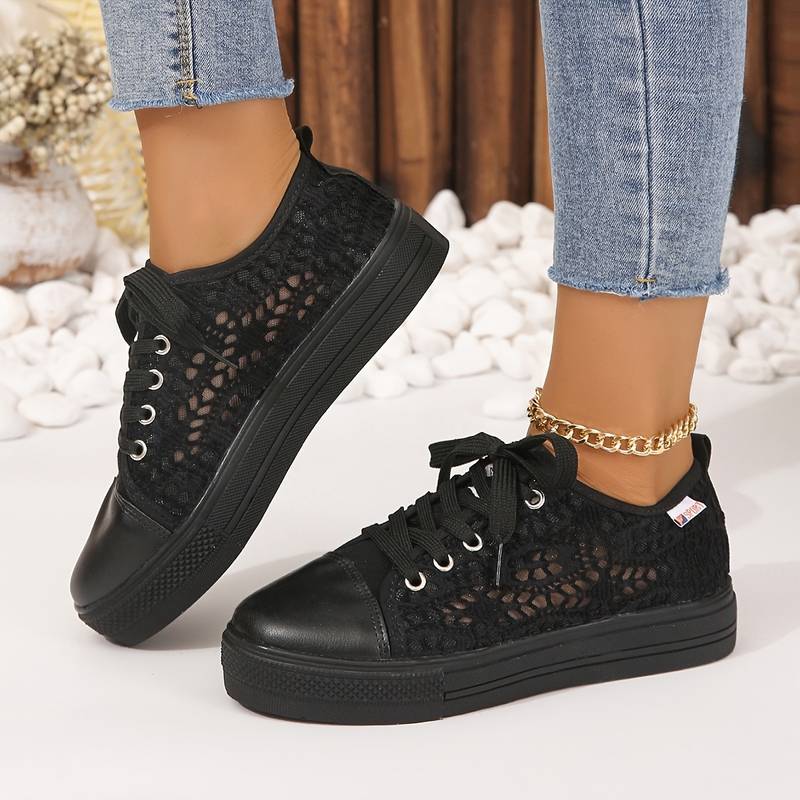 Casual Lace Sneakers-footwear > sneakers-Laventaire-Black-35-Laventaire