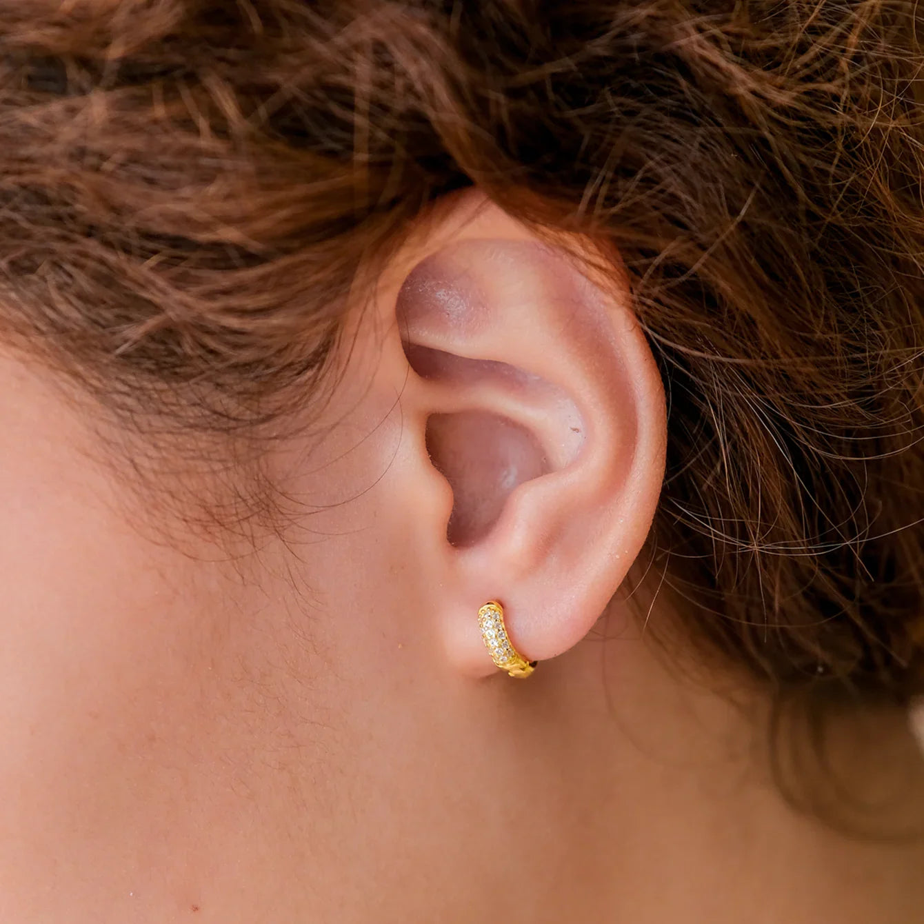 Chunky Huggie Earrings-jewelry > earrings > huggie earrings-Laventaire-Laventaire