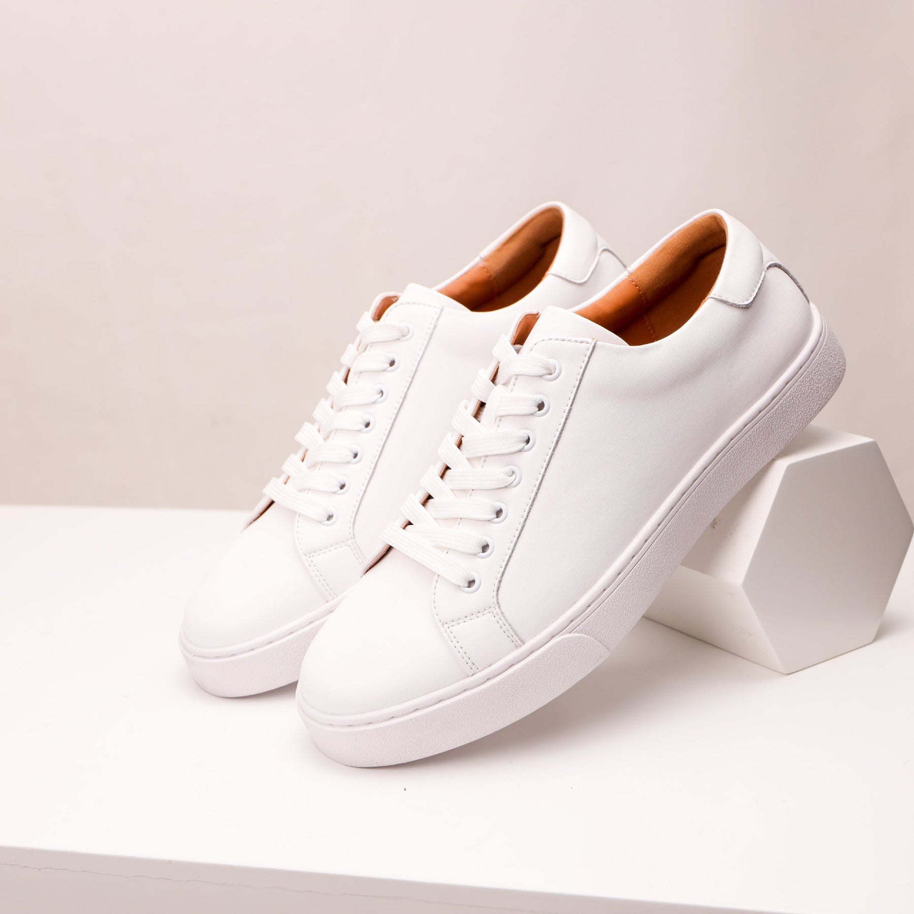 Classic Low Top Sneakers-footwear > sneakers > low top sneakers-Laventaire-White-38-Laventaire