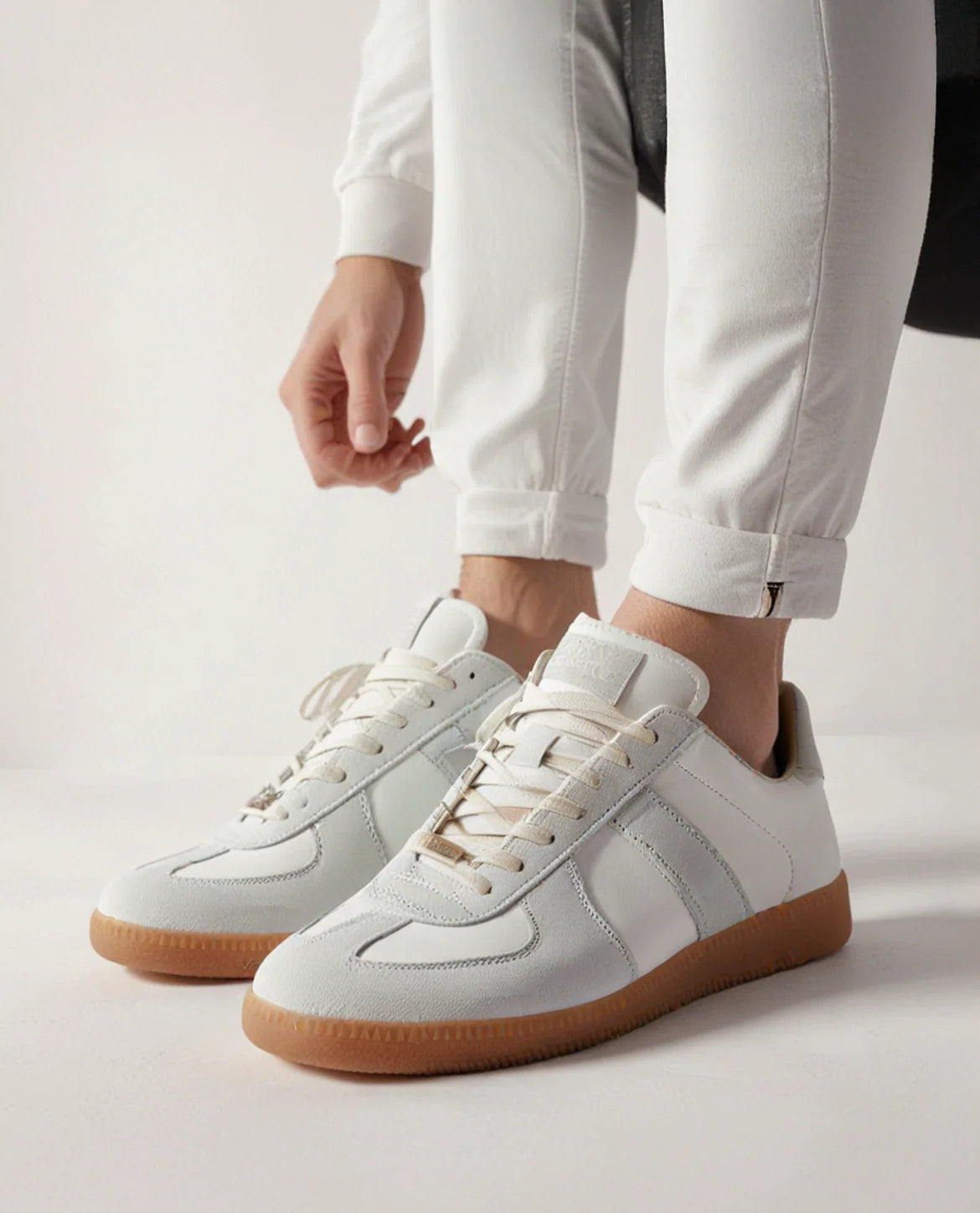 Classic Minimalist Sneakers-footwear > sneakers-Laventaire-Laventaire