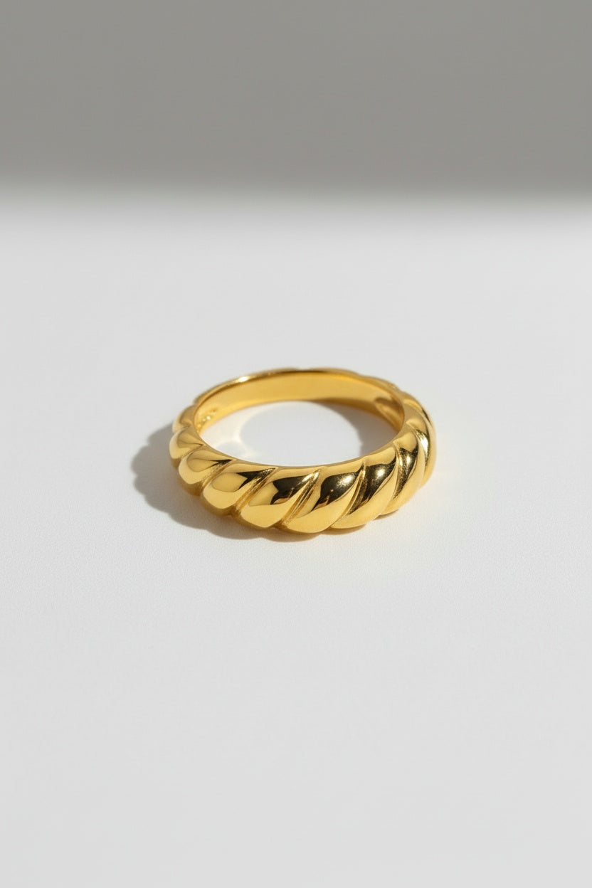 Croissant Design Statement Ring-jewelry > rings-Laventaire-Laventaire
