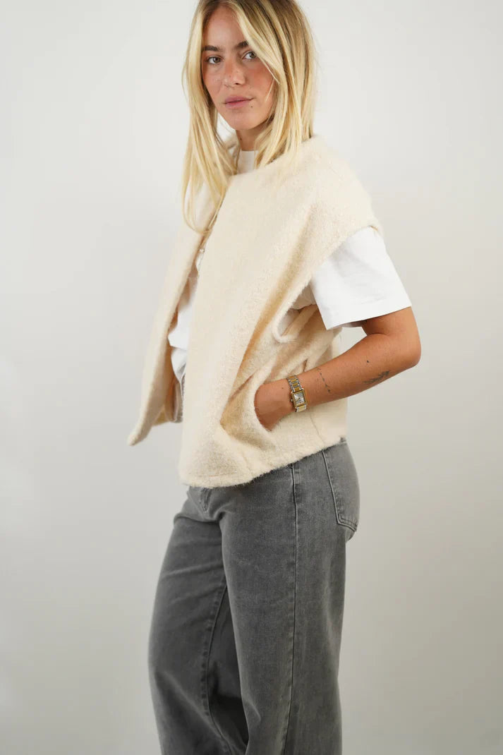Cropped Sleeveless Vest Top-tops > vests-Laventaire-Laventaire