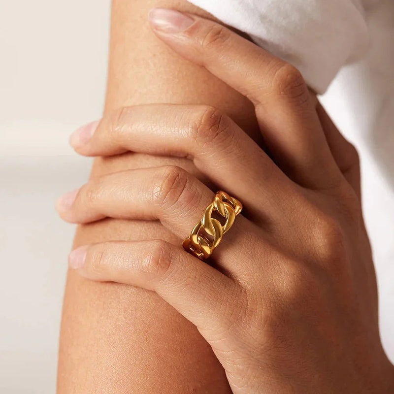 Elegant Classic Statement Ring-jewelry > rings > statement rings-Laventaire-Laventaire
