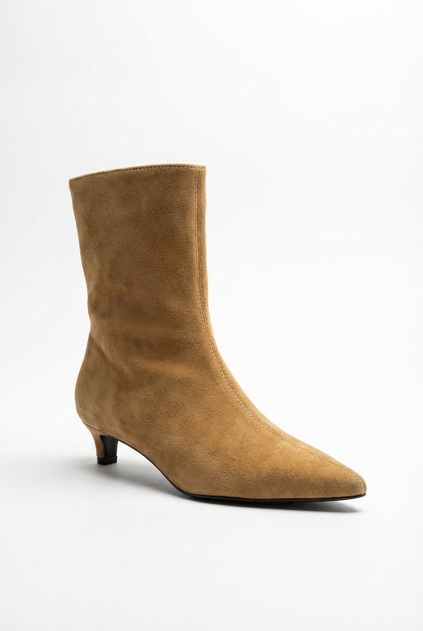 Elegant Pointed Toe Boots-footwear > pointed toe boots-Laventaire-Laventaire