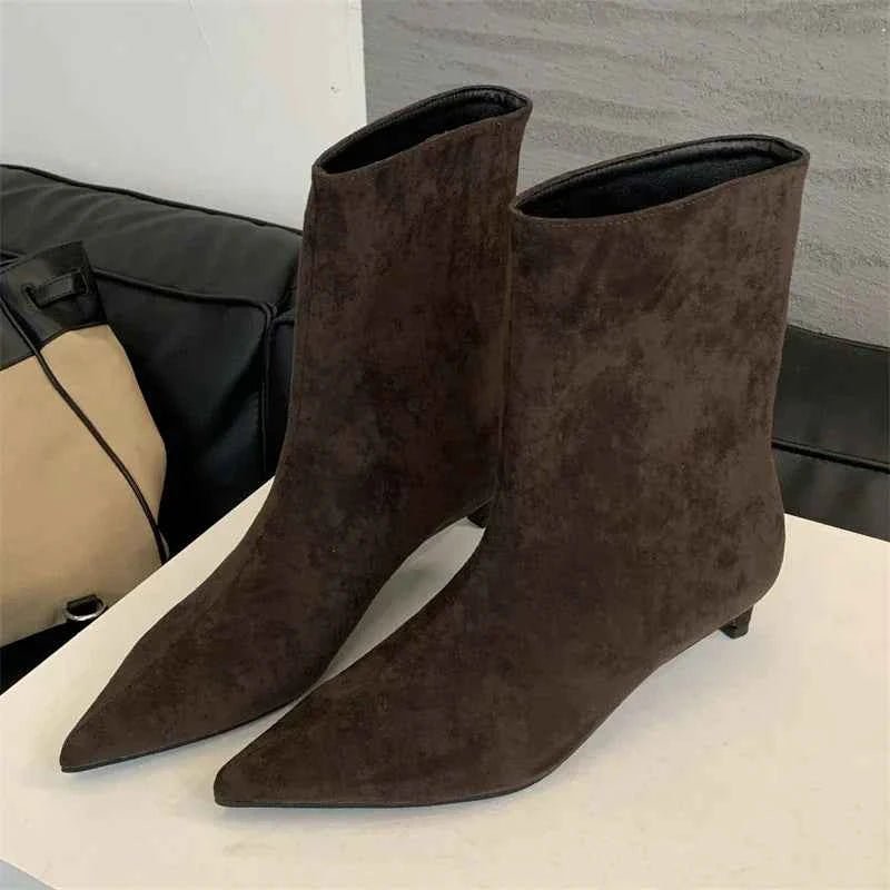 Elegant Pointed Toe Boots-footwear > pointed toe boots-Laventaire-Dark Brown-35-Laventaire