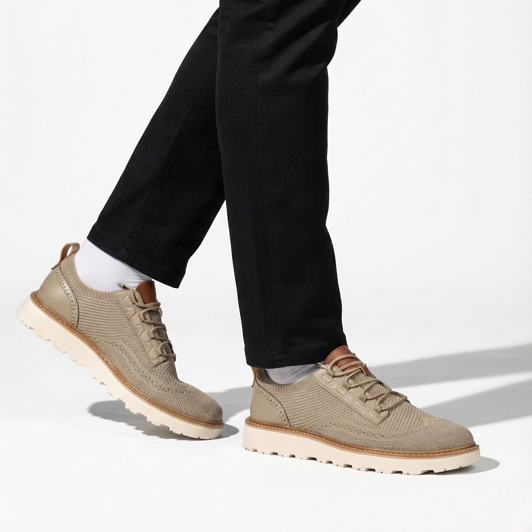 Everyday Lightweight Sneakers-footwear > sneakers-Laventaire-Laventaire