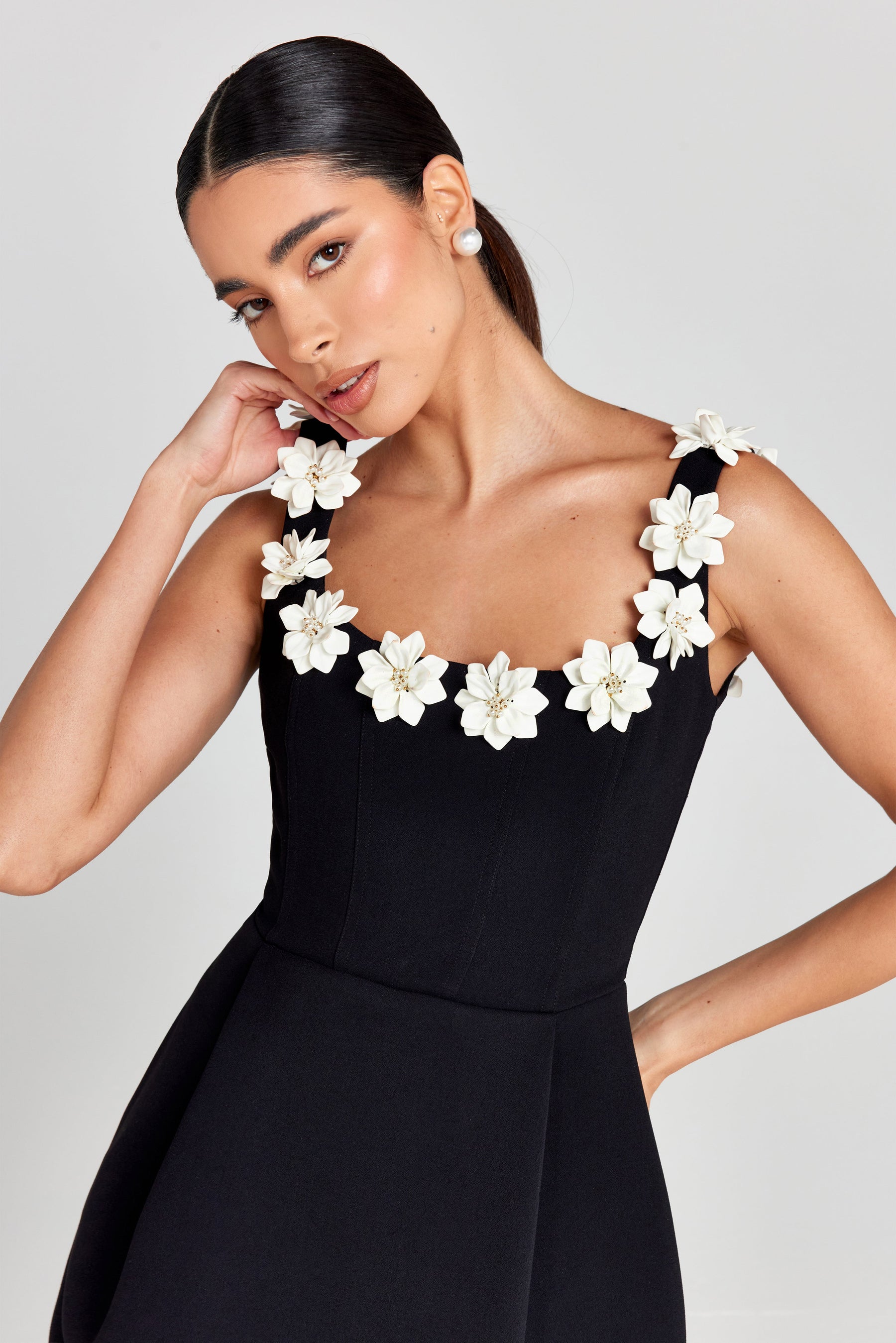 Flattering Fit Mini Dress-dresses > mini dress-Laventaire-Laventaire