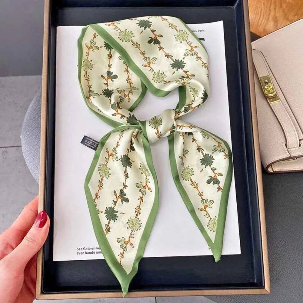 Floral Pattern Scarf-accessories > scarves-Laventaire-Laventaire