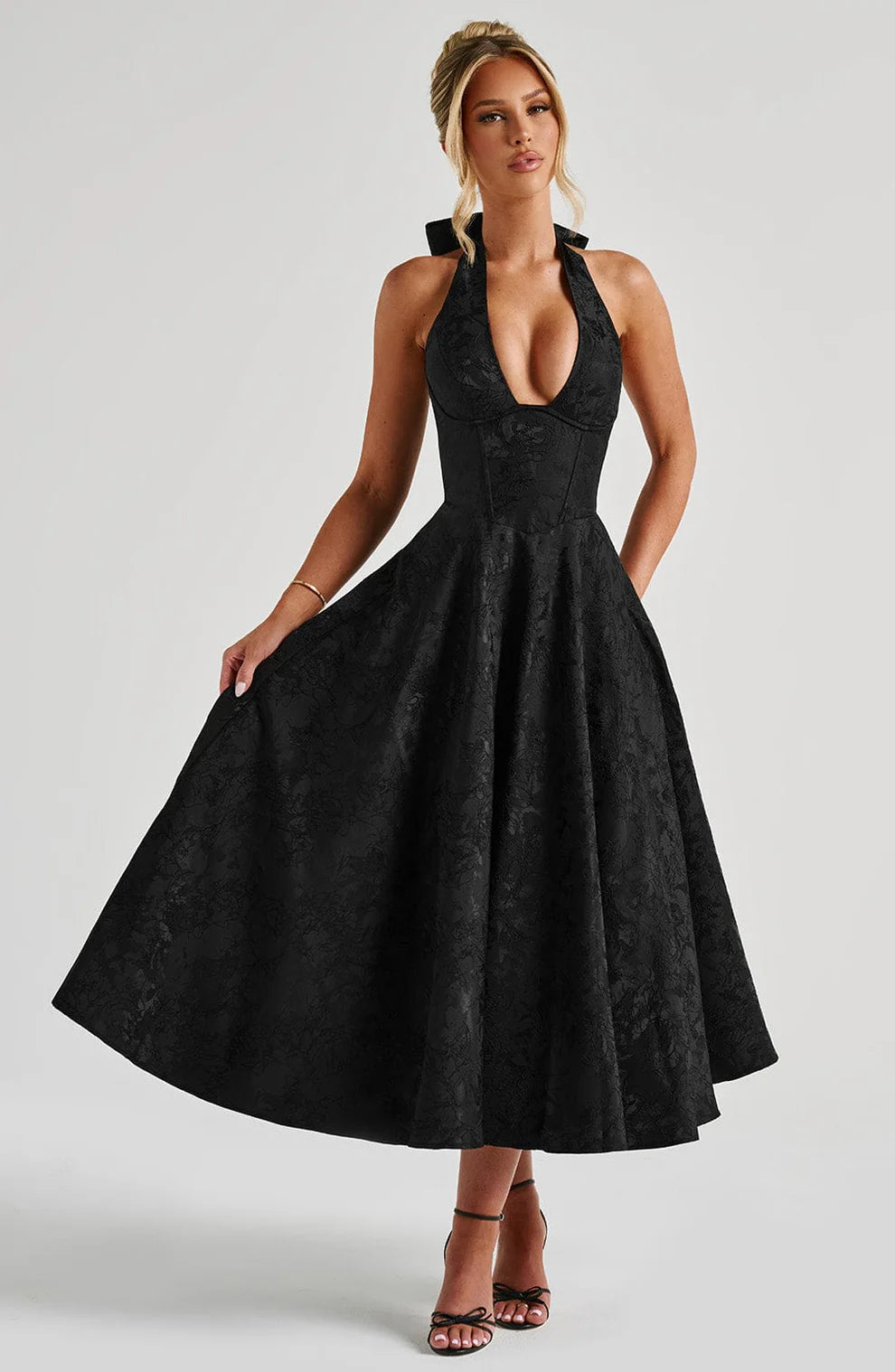 Flowy Halter Neck Midi Dress-dresses > midi dress-Laventaire-Laventaire