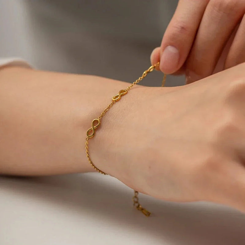 Infinity Chain Bracelet-jewelry > bracelets-Laventaire-Laventaire