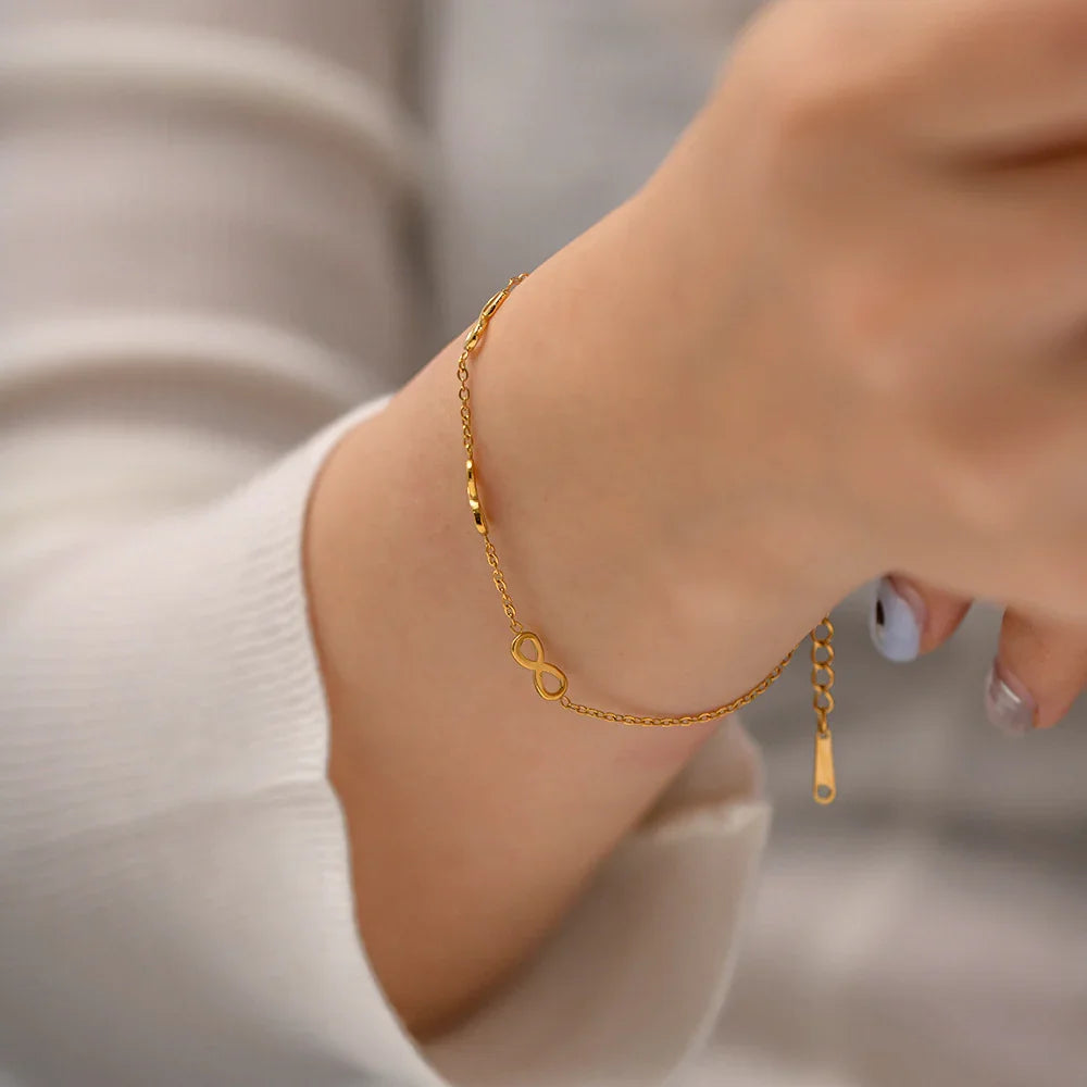 Infinity Chain Bracelet-jewelry > bracelets-Laventaire-Laventaire