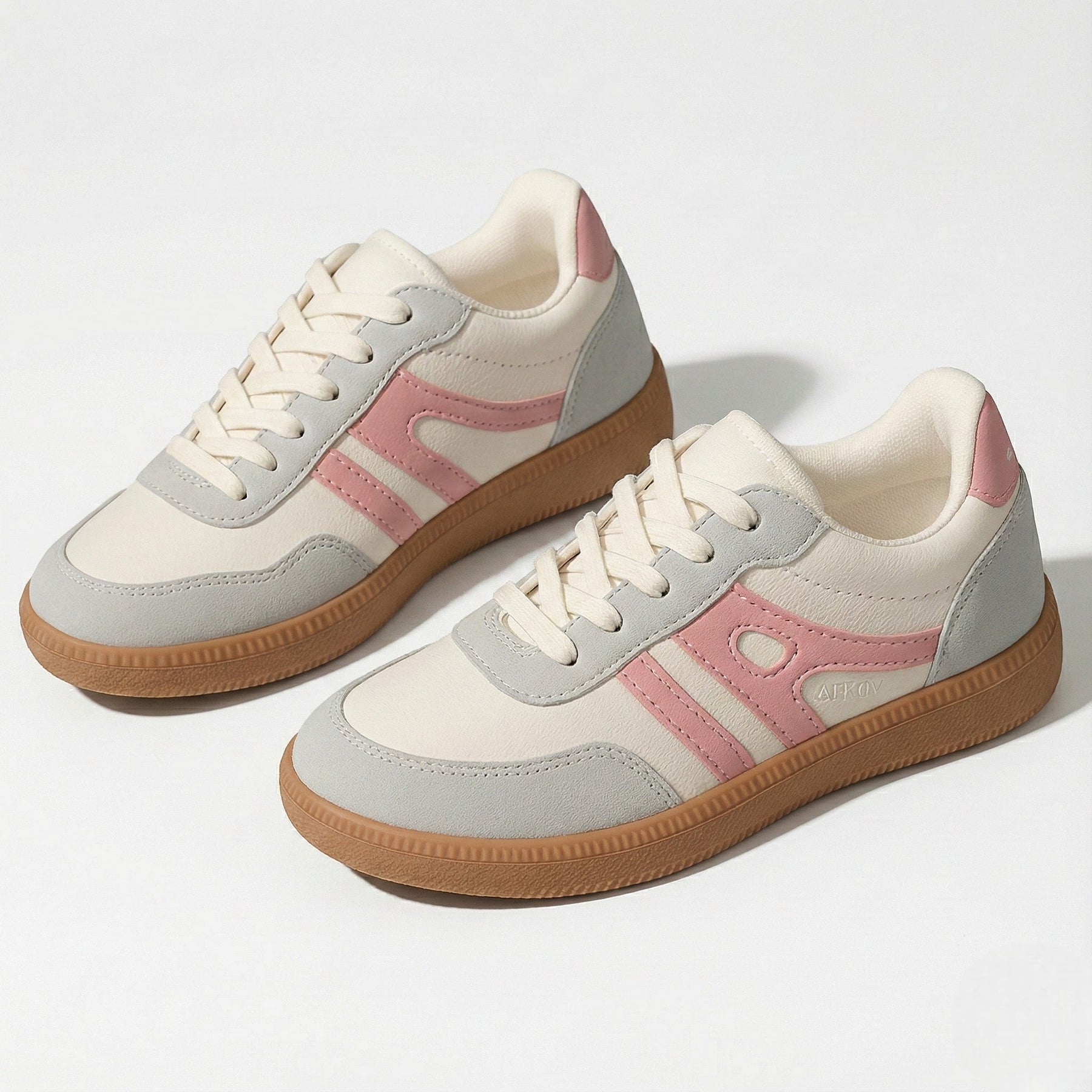 Low Top Daily Sneakers-footwear > sneakers > casual sneakers-Laventaire-Laventaire