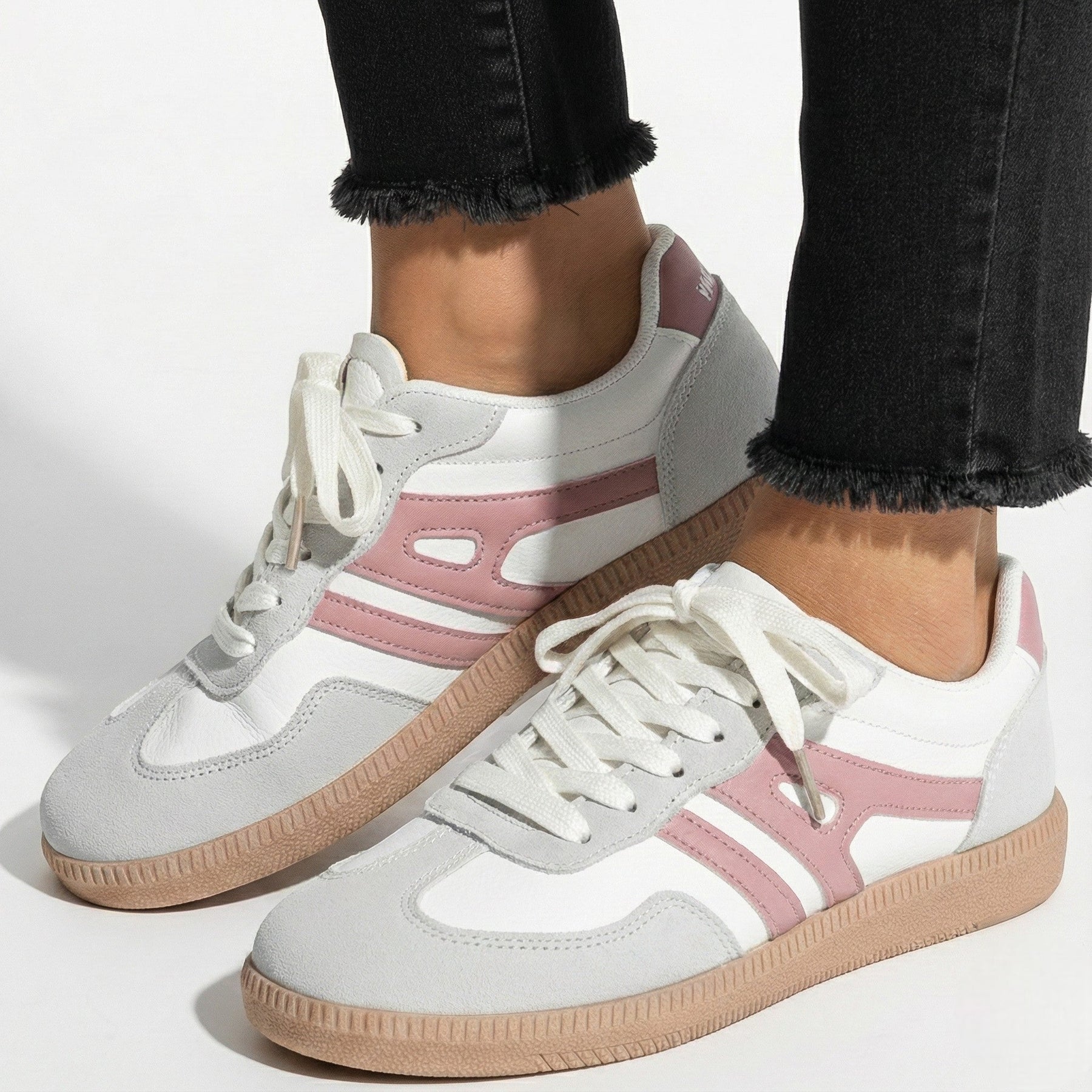 Low Top Daily Sneakers-footwear > sneakers > casual sneakers-Laventaire-White-36-Laventaire