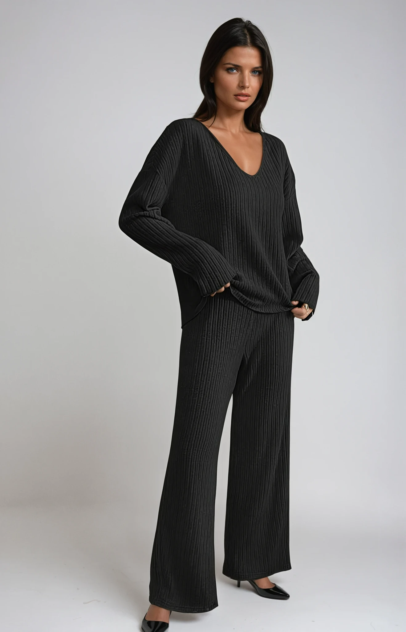 Minimalist Lounge Two-Piece Set-loungewear > lounge set-Laventaire-Laventaire