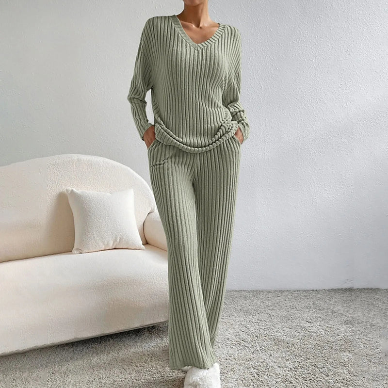 Minimalist Lounge Two-Piece Set-loungewear > lounge set-Laventaire-Light Green-S-Laventaire