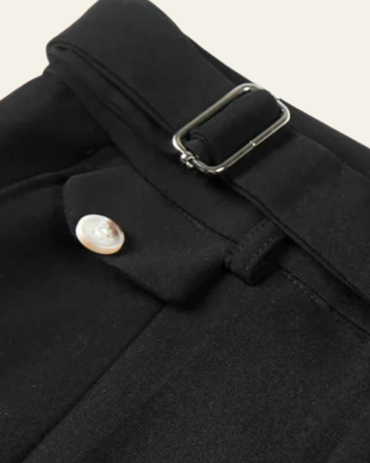 Modern Relaxed Fit Shorts-shorts > casual shorts-Laventaire-Laventaire