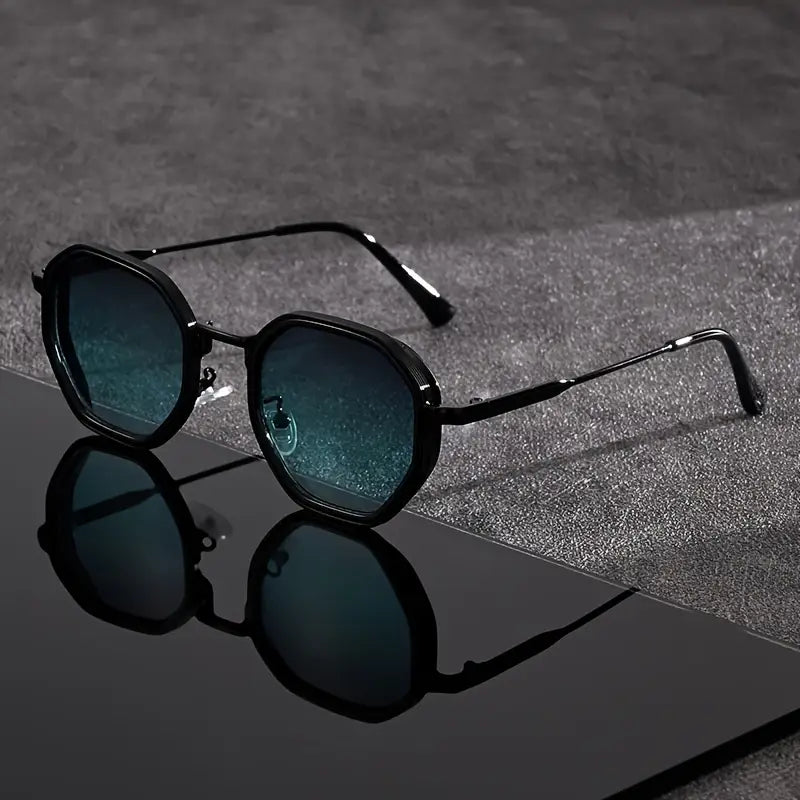 Polygonal Tinted Sunglasses-accessories > eyewear > glasses-Laventaire-Laventaire