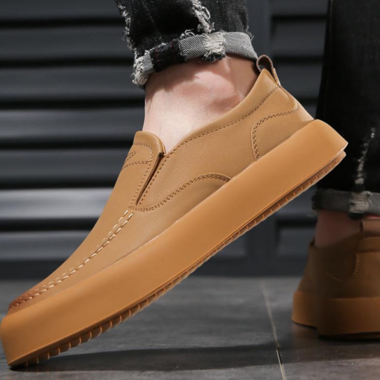Smart Classic Slip-On Loafers-footwear > loafers-Laventaire-Laventaire