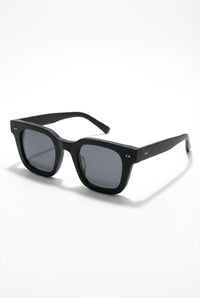 Square Vintage Sunglasses-accessories > sunglasses-Laventaire-Black-One size-Laventaire