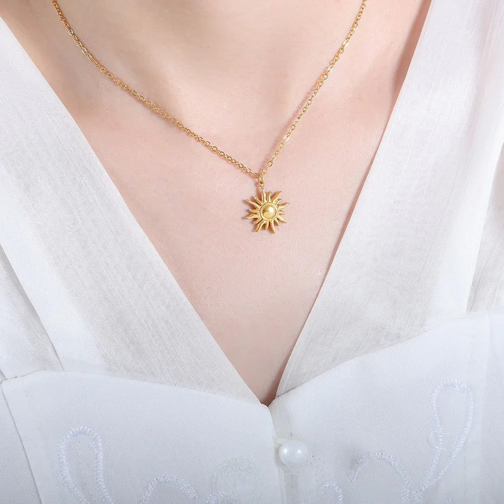 Sun Pendant Necklace-jewelry > necklaces > pendant necklaces-Laventaire-Laventaire
