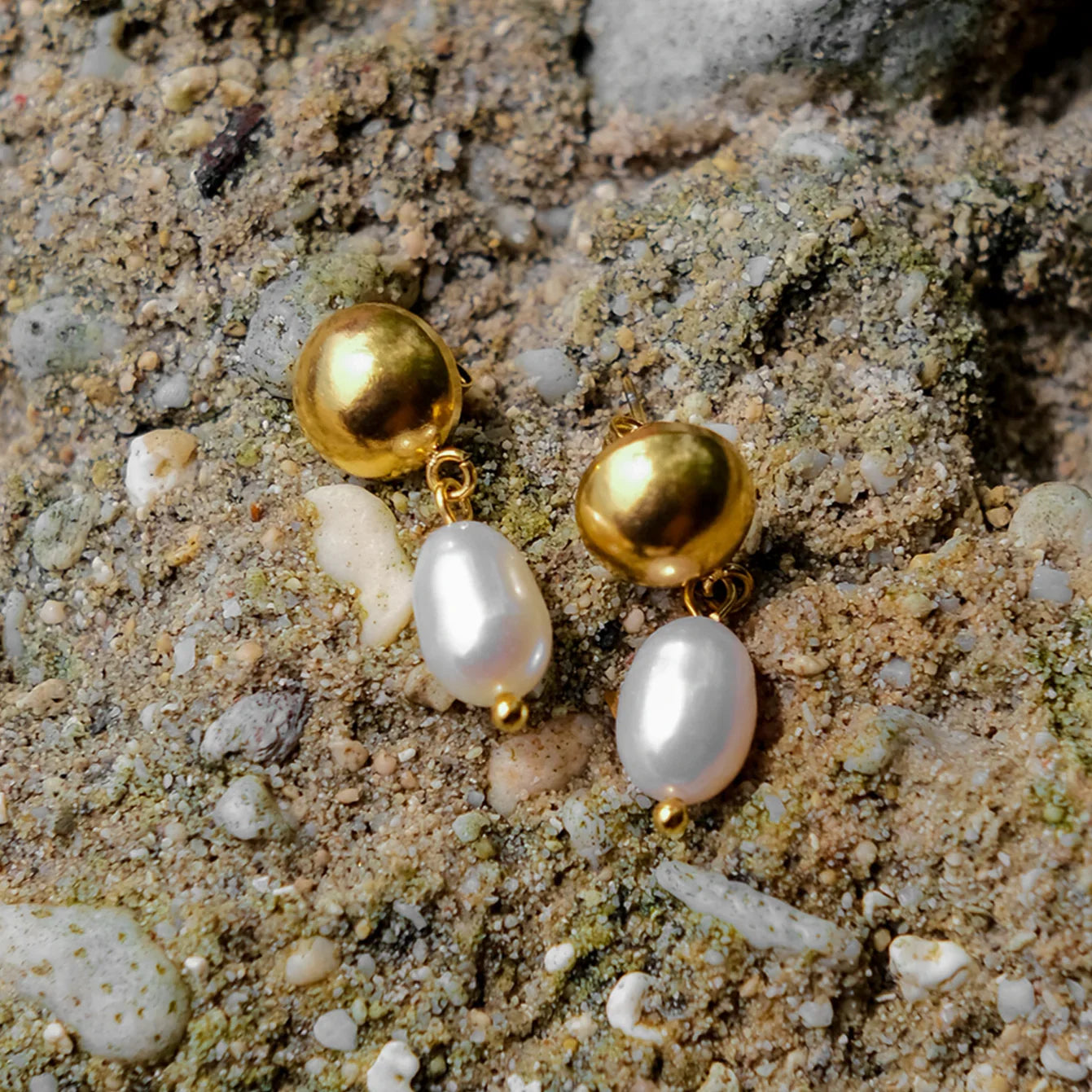 Synthetic Pearl Earrings-jewelry > earrings > drop earrings-Laventaire-Laventaire