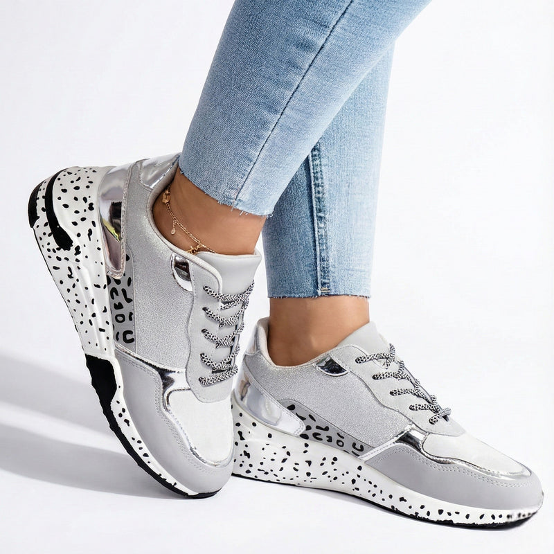 Walking Lace-Up Sneakers-footwear > sneakers > walking sneakers-Laventaire-Laventaire